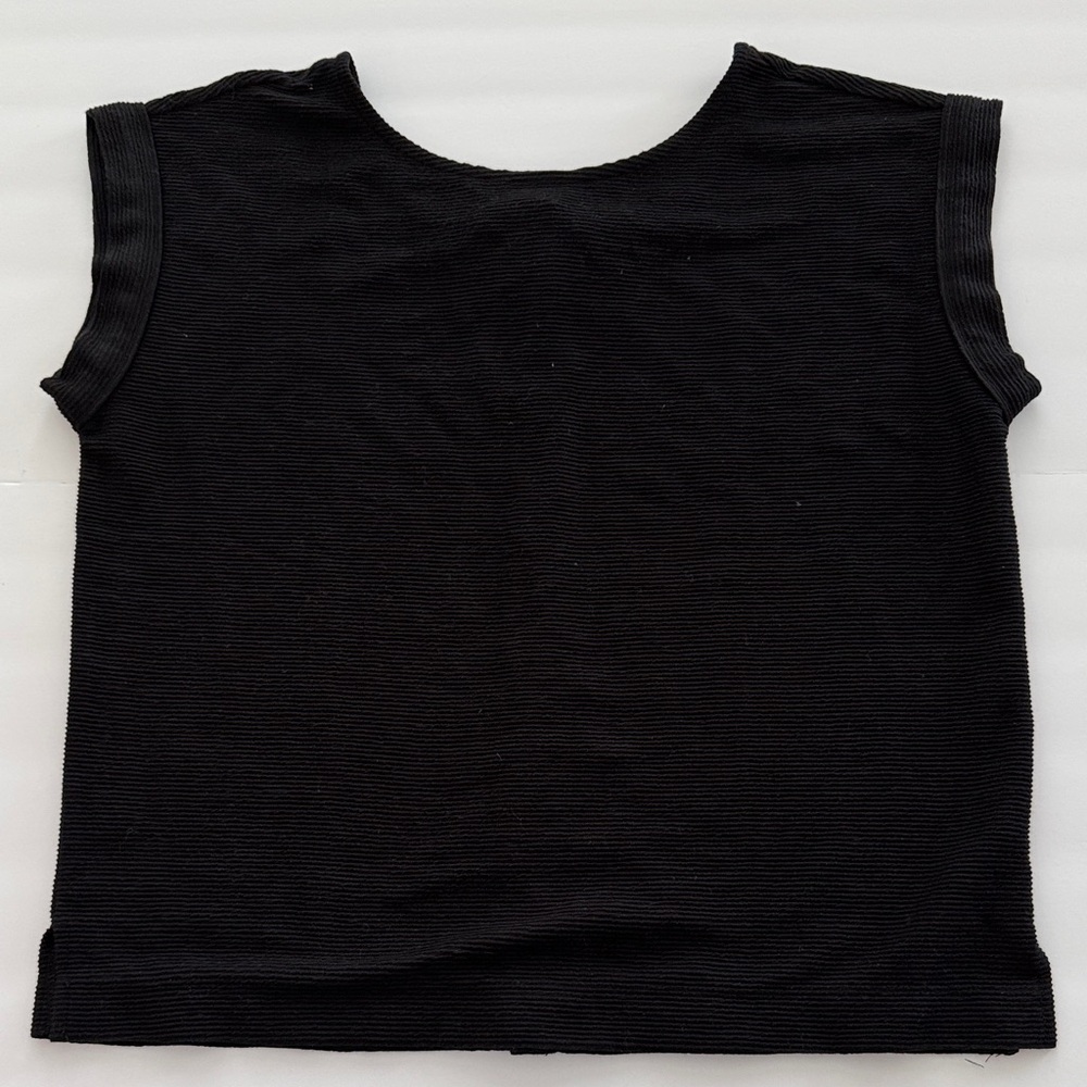 Women’s Loft Black shirt sleeve top button down back size Medium. New with tags